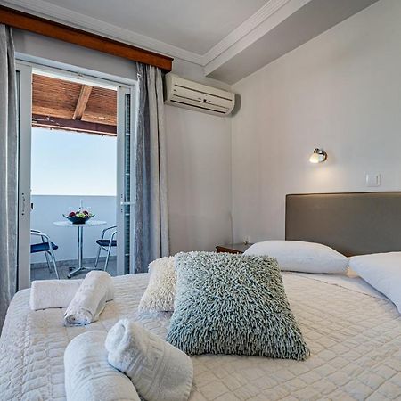 Bluewaves Aparthotel ลากานาส ภายนอก รูปภาพ