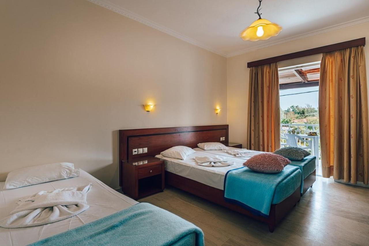 Bluewaves Aparthotel ลากานาส ภายนอก รูปภาพ