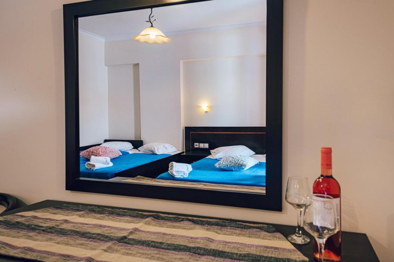 Bluewaves Aparthotel ลากานาส ภายนอก รูปภาพ